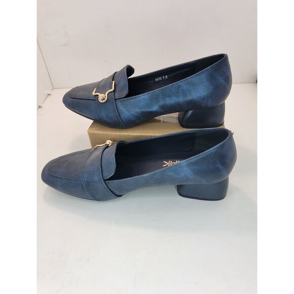 Cinak Blue Women's slip on heeled Loafers square toe cushioned SZ 7.5 C070 - Picture 2 of 7
